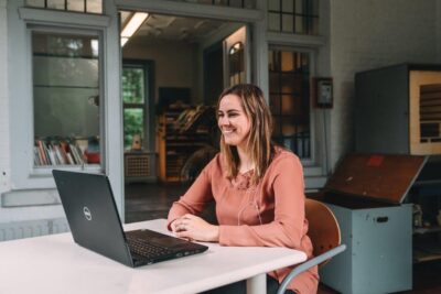 Eleos biedt christelijke zelfhulpmodules gratis aan