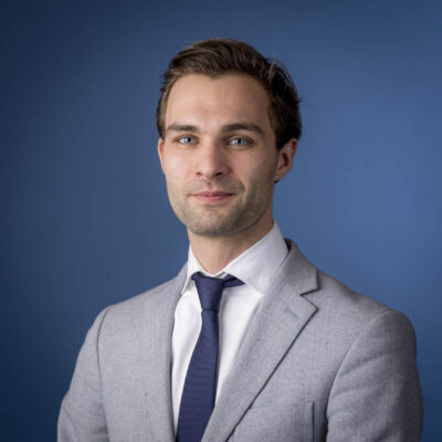 Staatssecretaris van Ooijen bezoekt deeltijdbehandeling de Combi